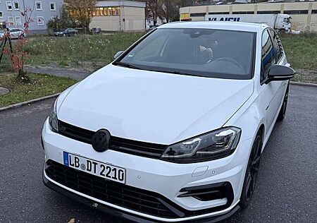 VW Golf R Volkswagen Akrapovic AGA