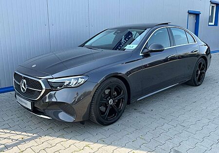 Mercedes-Benz E 200 Autom AVANTGARDE 9G-TR PANORAMA KEYLESS-GO
