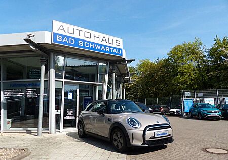 Mini Cooper Classic Trim, Navigation, Leder, HUD uvm.
