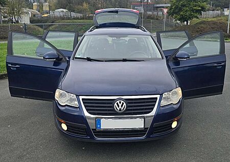 VW Passat Variant Volkswagen 1.6 FSI Comfortline