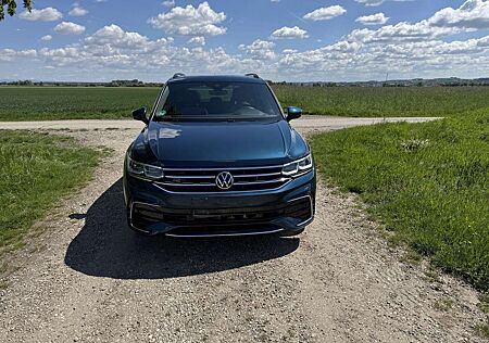 VW Tiguan Volkswagen 1.4 eHybrid OPF DSG R-Line