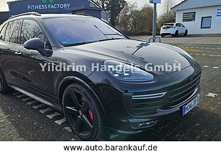 Porsche Cayenne GTS,LEDER,KLIMA,NAVI,TEMPOMAT,ALU 22,PDC