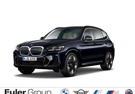BMW iX3 Sportpaket HUD AD AHK-klappbar AHK El. Fondsitzver