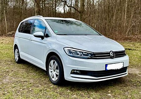 VW Touran Volkswagen Highline BMT/Start-Stopp