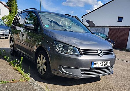VW Touran Volkswagen 2.0 TDI DPF Comfortline