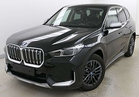 BMW iX1 xDrive30 xLine