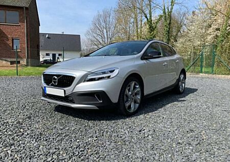 Volvo V40 T3 Geartronic Momentum