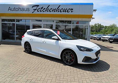Ford Focus Turn. 2.3 ST NAVI+LED+RFK+ACC+SHZ+P.-DACH