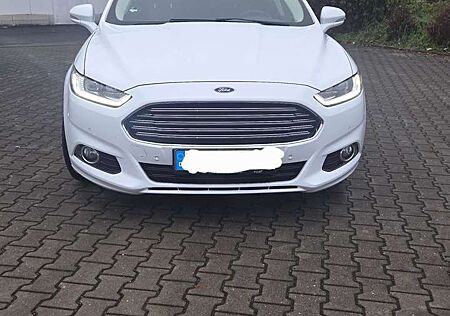 Ford Mondeo 2.0 Hybrid Start-Stopp CVT