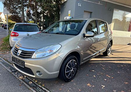 Dacia Sandero Laureate