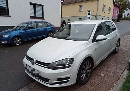 VW Golf Volkswagen +1.4+TSI+BlueMotion+Technology+Highline