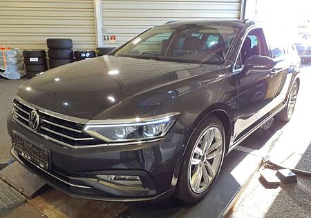 VW Passat Variant Volkswagen Passat 2.0 TDI DSG Variant R-LINE*R-CAM*VIRTUAL*
