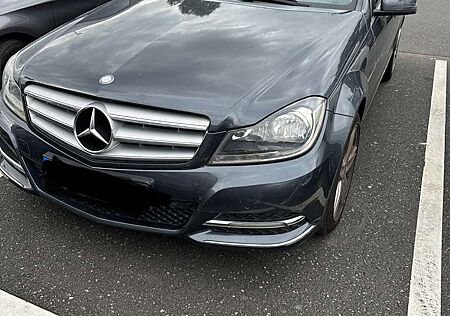 Mercedes-Benz C 180 T (BlueEFFICIENCY) Avantgarde