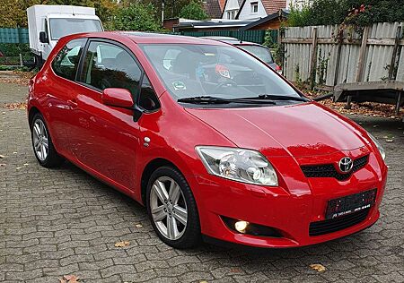 Toyota Auris 2.2 D-4D D-CAT
