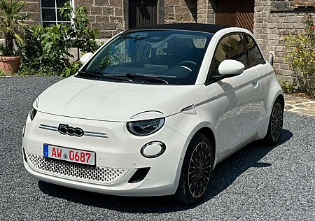 Fiat 500E Cabrio ICON 17Zoll 1Hand Kamera Sitzheizung