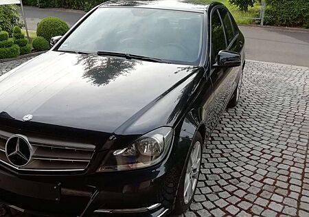 Mercedes-Benz C 200 CDI DPF (BlueEFFICIENCY) Avantgarde