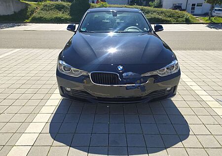 BMW 320d 320 Sport-Aut. Blue Performance Luxury Line