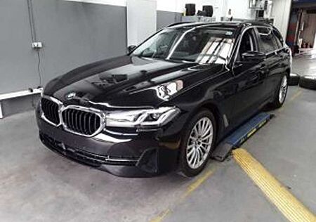 BMW 530 e Plug-In*AHK*ACC*Ambiente*Rcam*Harman K*SHZ