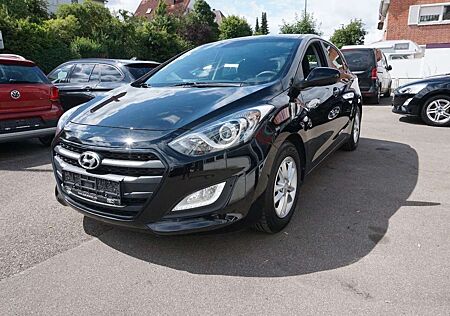 Hyundai i30 1.6 CRDi blue Classic