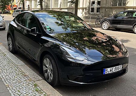 Tesla Model Y RWD Allwetter 5Tkm