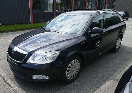Skoda Octavia Combi 1.6 TDI DPF Ambition Klimaautomatik Einp