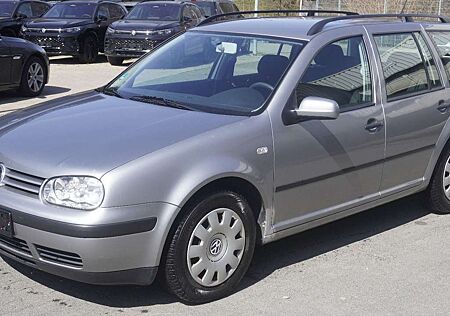 VW Golf Volkswagen 1.6 Auto Basis Variant