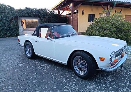 Triumph TR6