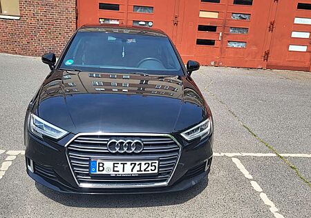Audi A3 1.5 TFSI cylinder on demand Limousine Str sport