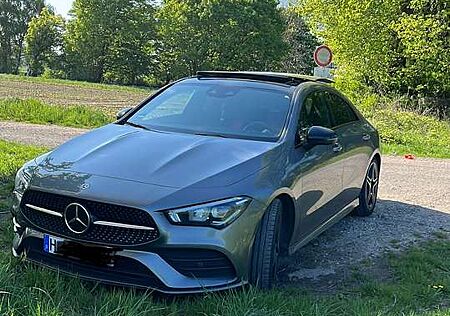 Mercedes-Benz CLA 200 7G-DCT AMG Line