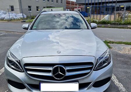 Mercedes-Benz 170 Mercedes Benz c 220 blue Tec d T 7 G