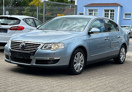 VW Passat Volkswagen Highline 2.0 SCHECKHEFT LEDER 2 HAND PDC