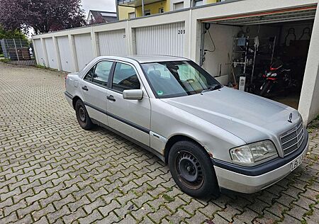 Mercedes-Benz C 200 C+200+Classic