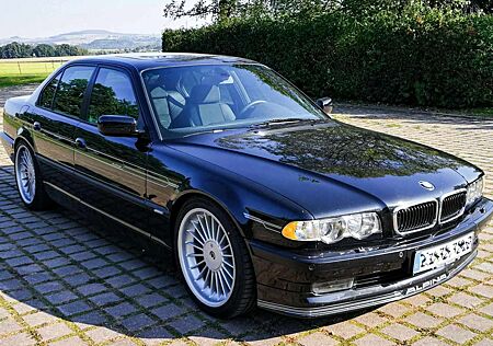 BMW 740i 740