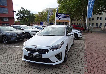 Kia XCeed Ceed SW / cee'd SW cee´d Sportswagon 1.6 Plug-in Hybrid Automatik Pak