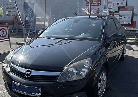 Opel Astra 2.2 16V Coupe Edition 90 Jahre Bertone