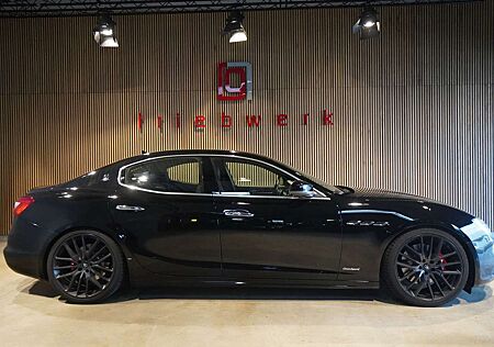 Maserati Ghibli GranSport-1HD-U-frei-BRD-20"-ACC-