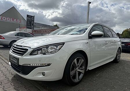 Peugeot 308 SW PureTech 130 Stop RFK Panoramadach