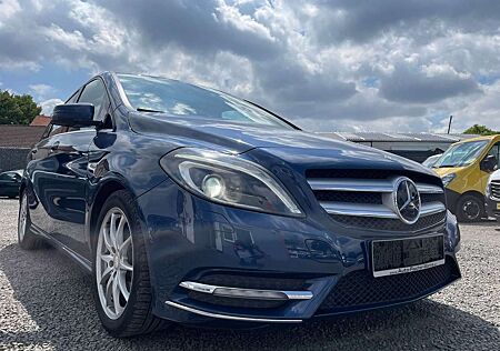Mercedes-Benz B 180 CDI Navi Xenon PDC AHK