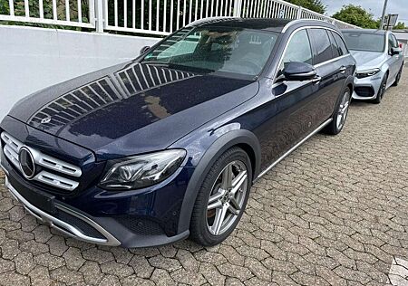 Mercedes-Benz E 350 4Matic All-Terrain PANO+AHK+LED+360°+HUD