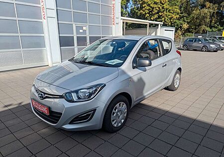 Hyundai i20 FIFA World Cup Edition**KLIMA+ALARMANLAGE**