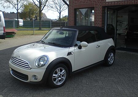 Mini One Cabrio (R57) 1. Hand, Scheckheft, PDC, Sitzheizung