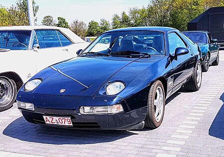 Porsche 928 GT