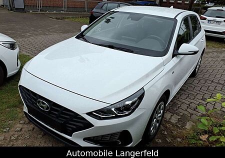 Hyundai i30 Select Mild-Hybrid KAMERA SHZ TEMPOMAT