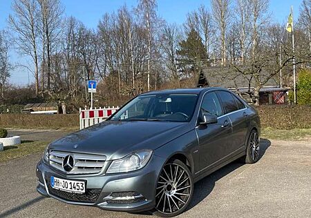 Mercedes-Benz C 200 CGI Automatik BlueEFFICIENCY Avantgarde