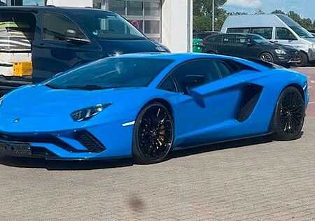 Lamborghini Aventador S Coupé VOLL*Carbon*