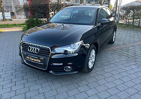 Audi A1 attraction~1.Hand~