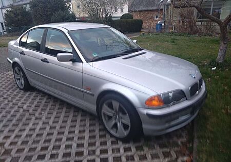 BMW 318i 318