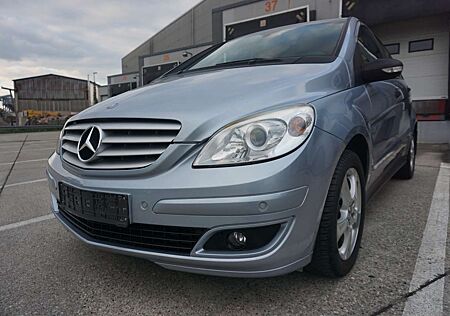 Mercedes-Benz B 170