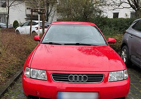 Audi A3 1.6 8L