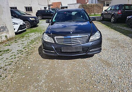 Mercedes-Benz C 180 T CGI BlueEfficiency (204.231)